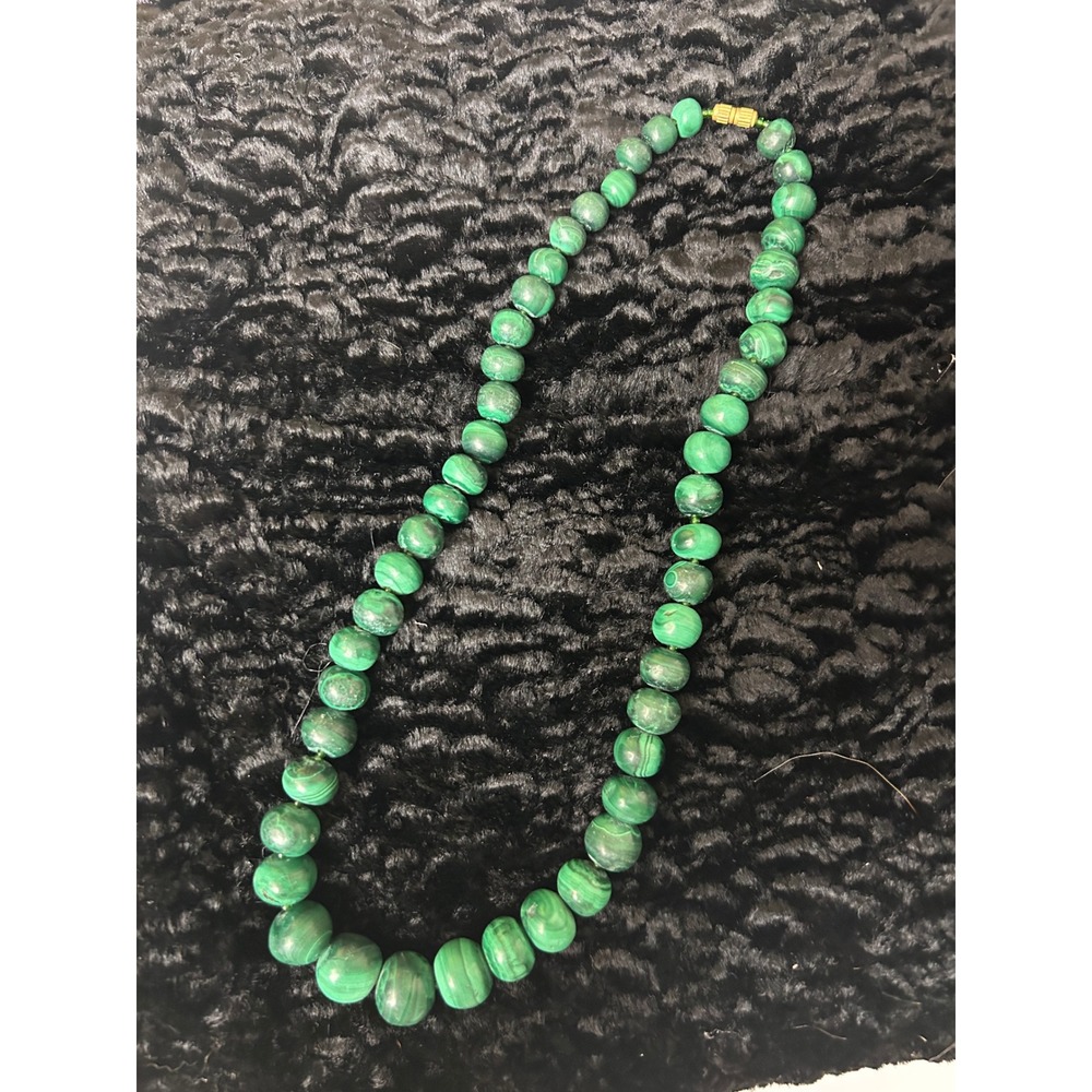 Vintage Natural Malachite Graduated Bead Necklace Green Banded Stone 19 Inch